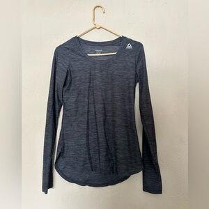 ❤️‍🔥2/$20❤️‍🔥Women’s Reebok Athletic Long Sleeve Top